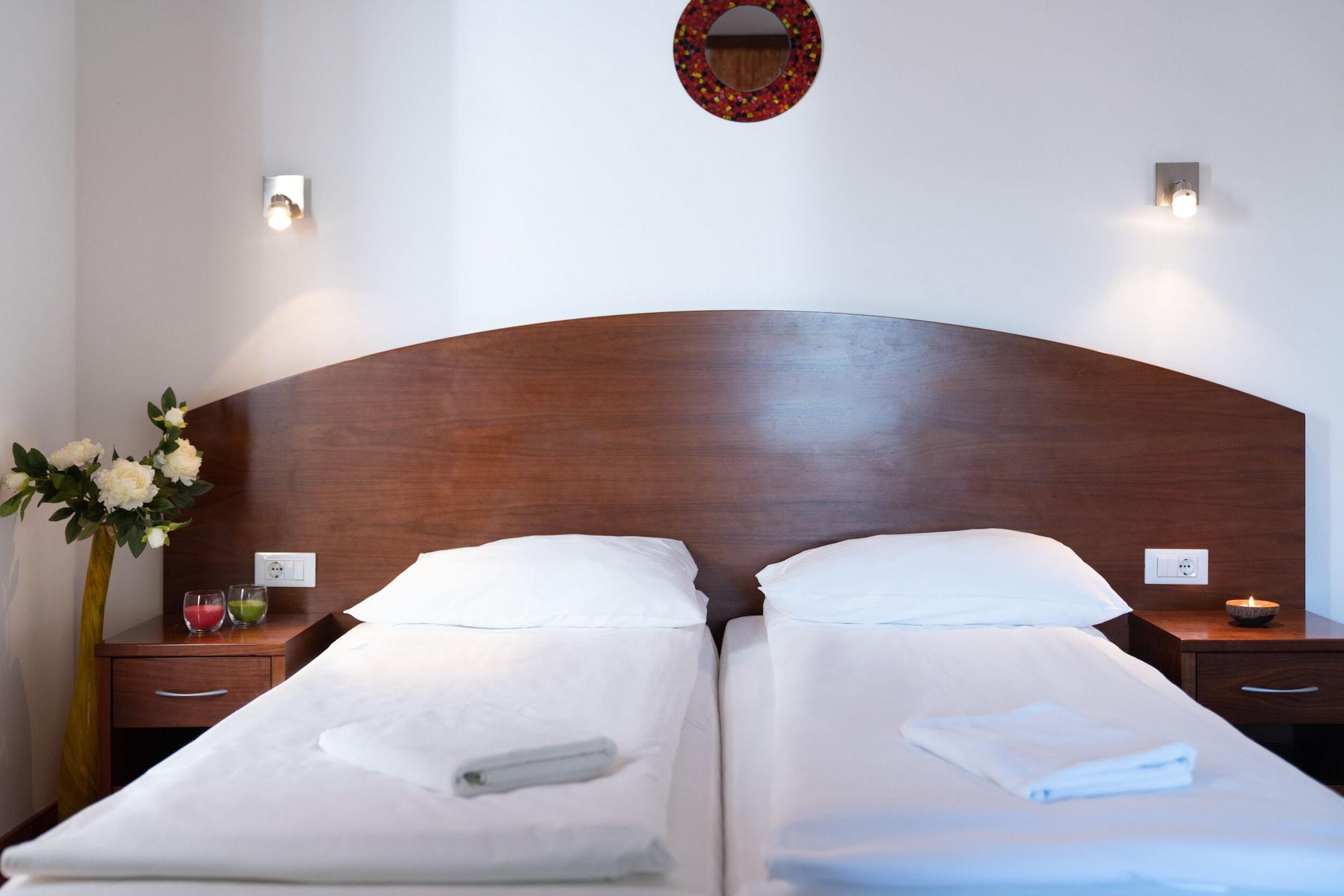 Hotel Medno ภายนอก รูปภาพ