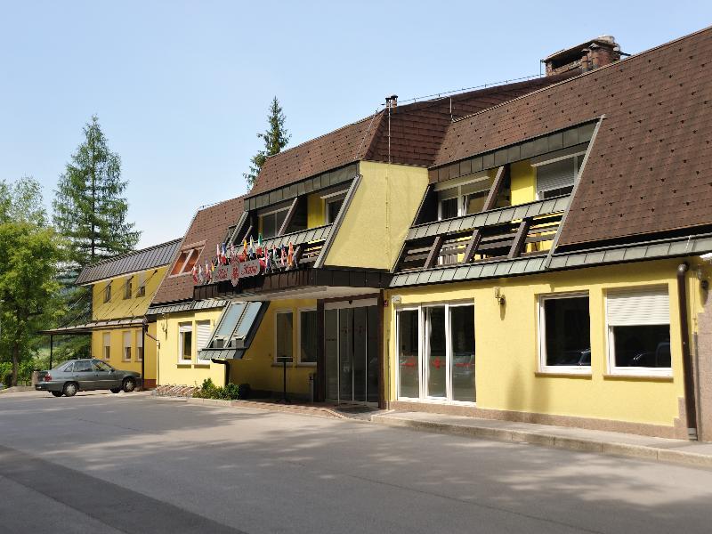 Hotel Medno ภายนอก รูปภาพ