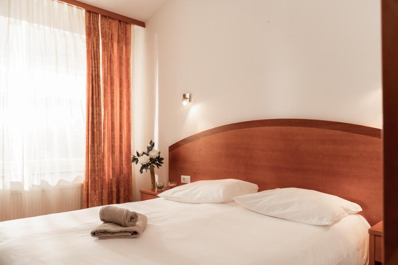 Hotel Medno ภายนอก รูปภาพ