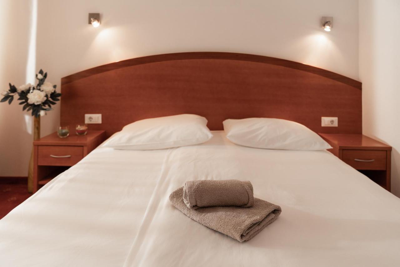 Hotel Medno ภายนอก รูปภาพ